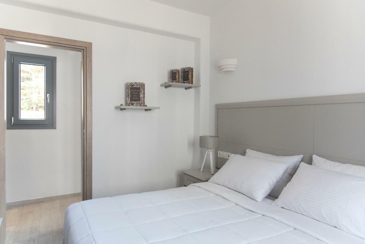 Paros Elitas Villas Exterior foto