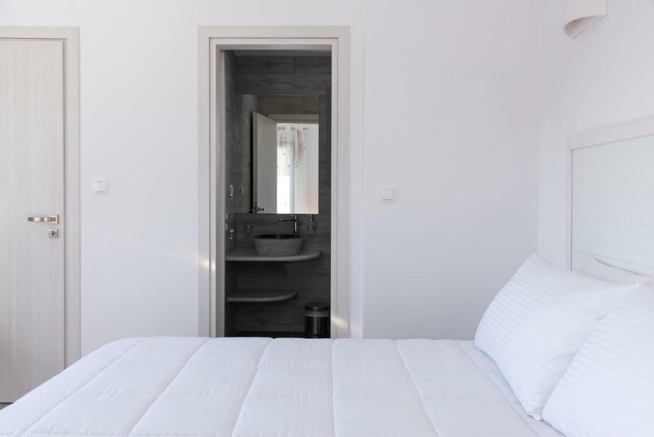 Paros Elitas Villas Exterior foto